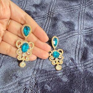 Elegant Blue and Gold Dangle Earrings